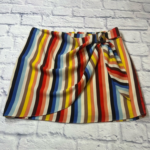 Ophelia Roe Colorful Striped Mini Skirt with Belt Accent. Size Small. - Picture 1 of 7